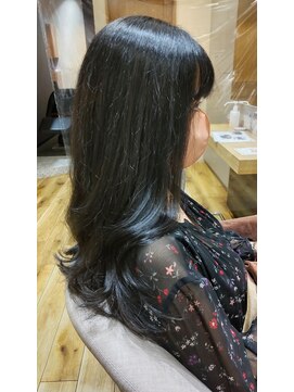 フィゼル あべのルシアス店(Aujua fizelle) 大人っぽいロングブルーブラック