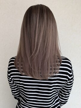 リード バイ ラグーン(LEAD by LAGOON) バレイヤージュグレージュハイライトケアブリーチピアスカラー