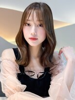 レイヤーカットシースルーバング大人ボブふんわりミディアム