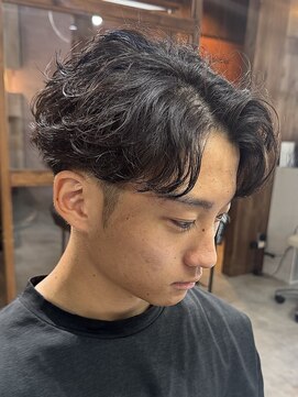 グランデュール 静岡駅前店(GRANDEUR) センターパートニュアンスパーマフェザーパーマ静岡/草薙/メンズ