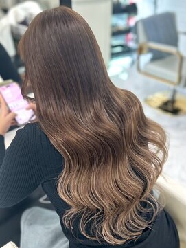 アフィナー(Afinar) 【横浜駅/横浜西口】ナチュラルベージュ