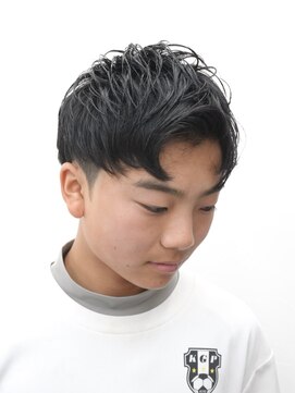 中学生×束感ショートスタイル短髪黒髪