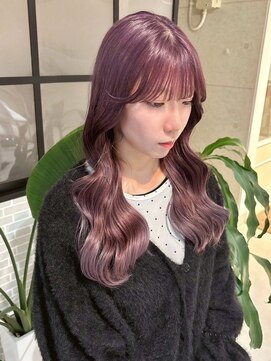 アンニュ(annuy) ラベンダーピンク 韓国ヘア レイヤーカット 艶髪 ブリーチ
