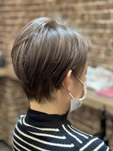 SNSでも話題の白髪ぼかしハイライト◎自然な立体感と透明感カラーが人気♪[天王町・完全個室・横浜・星川]