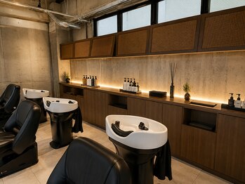 TAKE3の写真/日本のトップスパニスト在籍！マイクロバブル×フルフラットシャンプー台で極上のひと時を♪