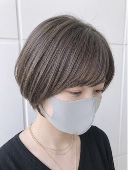 ジェイ エヌ バイ ネオリーブ(J/N by neolive)の写真/自然なハイライトカラーで髪色を整え、白髪のお悩みも魅力に変えるサロン☆