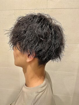 グレイスフル バーバープラチナム 六本木店(Graceful Barber platinum) ツーブロック刈り上げ／ハードツイストスパイラル