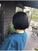 ダークグレージュ可愛さあふれる×丸みハニボブショート