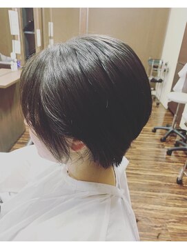 ヘアドゥポジャ 富岡店(Hair Do poja) フェイスライン外しの耳掛けショート