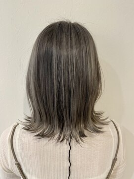 ヘアーロッティ(Hair Lotti) ☆グレージュの外ハネミディ☆