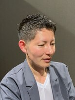 ビーダンディー(Bee dandy)&nbsp;ビジネスフォーマル 短髪黒髪ベリーショート アップバング