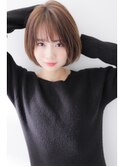 シルキーベージュ/斜めバング/グレージュカラー/デザインカラー