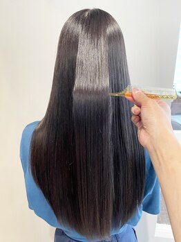 ルーチェ(Luce)の写真/【根元の縮毛矯正】+【毛先の髪質改善酸性ストレート】薬剤を使い分けサラサラ艶髪の『髪質改善矯正』♪
