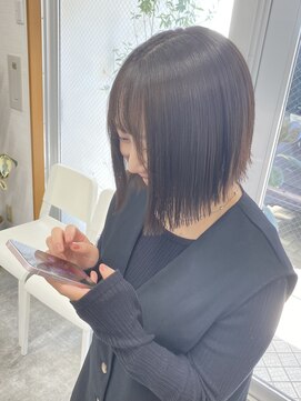 グーテ(Gute) 前下がりボブ