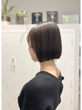 シュク 高円寺(SYUK) 切りっぱなしボブ/顔周りカット/グレージュカラー【SYUK高円寺】
