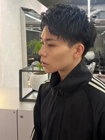 ハニー 町田(HONEY) ブルーブラックスパイキーショートアップバング町田メンズカット
