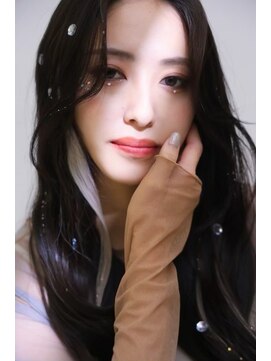 キング 高槻(K!ng) ハイライトカラーミルクティーベージュレイヤーカット