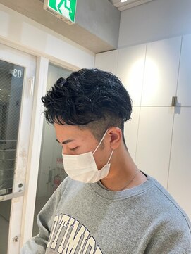 ヘアサロン ガリカ 表参道(hair salon Gallica) くせ毛風七三アップバング束感短髪ツーブロック