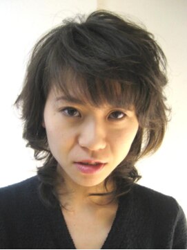 ジルヴォー(zilvo) クセ毛風な柔らかい動きを出したスタイル