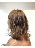 ベージュにペールオレンジとか乗せてみたり