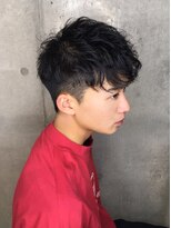 横顔が素敵に見えるツーブロックツイストパーマ［表参道/青山]
