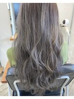 ヘアーアンドメイク ニッキ(hair&make nikki) シルバーグレーカラー