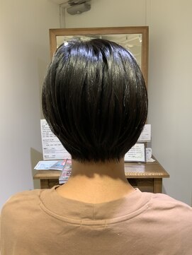 ユーネリー(U-NERY) 艶ショート