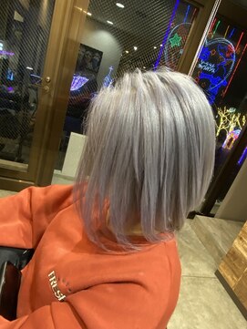 エルエードラゴ(LA DORAGO) ホワイトシルバー☆