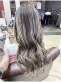 バレイヤージュ×ハイライト
