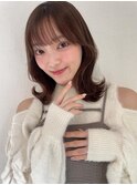 色ぽさ韓国ヘア外ハネミディ