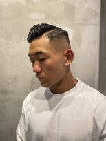 フランクスバーバーザスタンド(Frank’s barber the stand) スペインカール/スパイキーショート/フェザーパーマ/飯田橋E