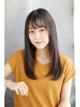 ヘアー シュプール(hair SPUR) 透け感バングのナチュラルストレート