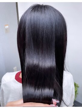 エムズキュラティフ(e'mZ Curatif) ラベンダーグレージュ