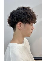 サロンドジョー(salon de joe)&nbsp;ツイストスパイラルパーマメンズマッシュ刈り上げ　奥東巧真