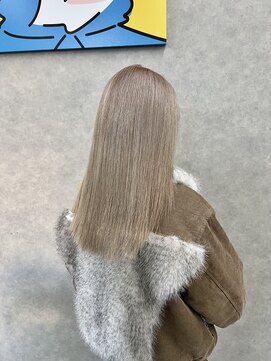 サロウィン 水戸(SALOWIN) 【EMA】ホワイトベージュ◎【タグチ】