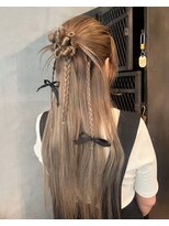 カチモリハーフアップ