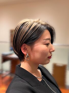 サヴォア(Savoir) 襟足が馴染むハンサムショート