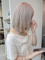 ニモ(NIMO.)&nbsp;切りっぱなしボブホワイトブロンド