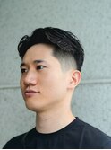 パーマ 理容室  センターパート フェード バーバースタイル