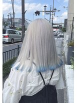 テーラヘアー 草加店(TELAHAIR)&nbsp;ホワイト×裾ブルー