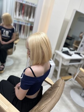 カリーナ(CARINA) ハイトーンリタッチ/ブロンドカラー