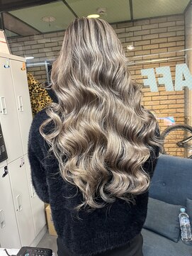 ラフ(LAFF) #黒髪#ボブルフ#ネビージュ#小顔#ワンレン