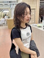 パークレーン アイス イヴェン(park lane ICI yeven)&nbsp;20代30代40代パーマミディアムロングレイヤーカットブリーチなし