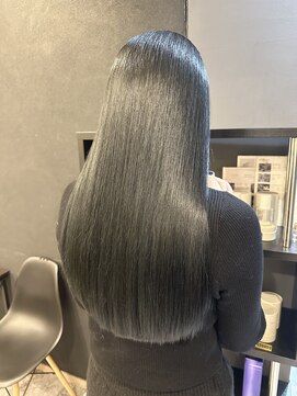 ストレートスタイル/艶髪/髪質改善/縮毛矯正/表参道/青山/外苑前