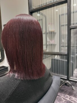 ワインレッド/ボブ/ブリーチなし