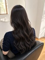 フォームフォローズファンクション 本郷(FORM FOLLOWS FUNCTION)&nbsp;透明感ダークグレージュ×韓国ウェーブロング
