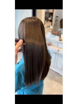 エクラートリュクス 津田沼(ECLART Luxe) 津田沼／艶ブラウンのナチュラルロング