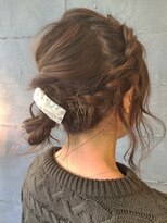 ロジェ(loje)&nbsp;【LOJE】ラフ感たっぷりのサイドシニョン