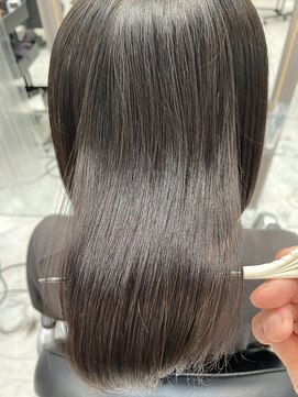 エスカーラ 表参道(THE ESCALA) @aidaman321/ゆるふわロング/センターパート/スイートAライン/