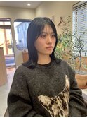 黒髪ぱつっとミディアム